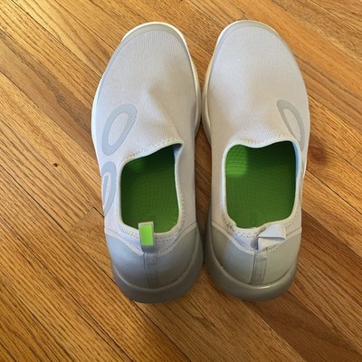 OOFOS OOmg Low Recovery Shoes Gray Slip On Mens 10.5 Comfort  display picture 3