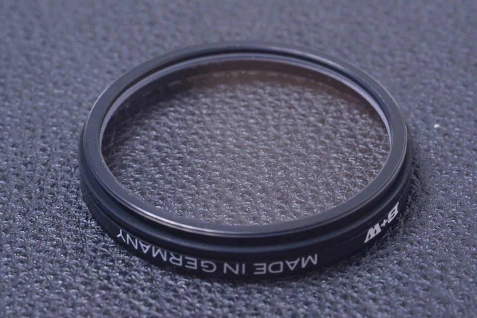 ✅ B & W SCHNEIDER UV 010 39MM FILTER GENUINE LENS OR CAMERA SCREW W/KEEPER 112-2 - Image 2 of 2