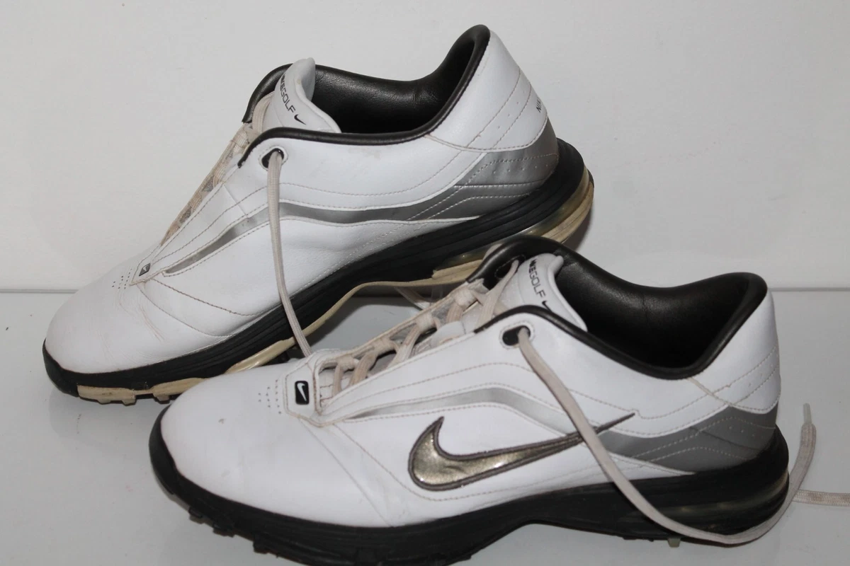 Nike volleyball shoes shop academy