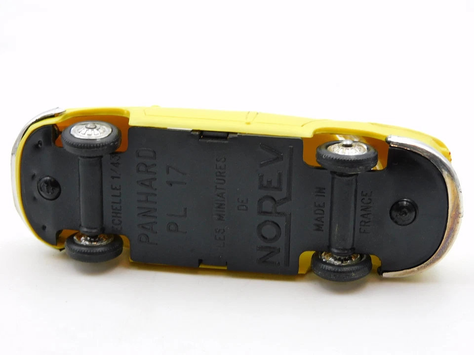 Norev Panhard PL17 gialla 1/43 vintage plastic die cast model car - Immagine 4 di 4