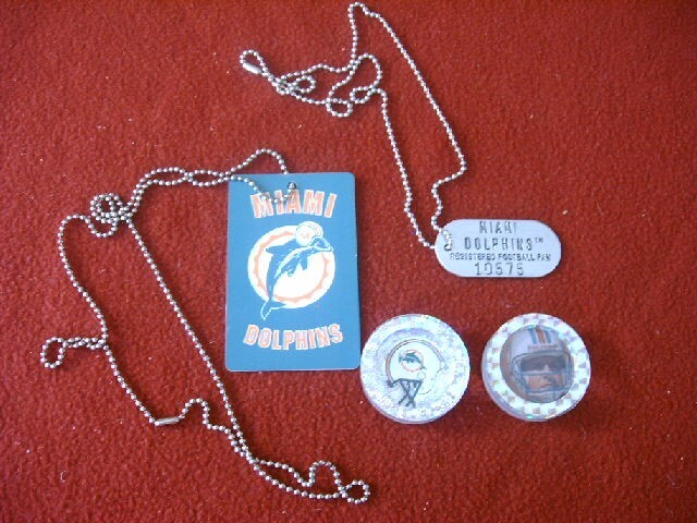 Vintage 90's Miami Dolphins NFL Team Mascot Dog Tags Career Record Holders Card