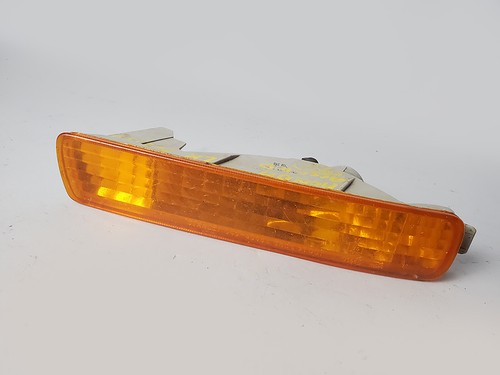 1996 - 1997 Honda Accord Park Light Lamp Turn Signal Bumper Mounted Left Lh - Picture 2 of 12