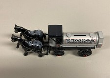 1991 Metal  The Texas Petroleum Horse Drawn Oil Tanker Bank With Key Vintage
