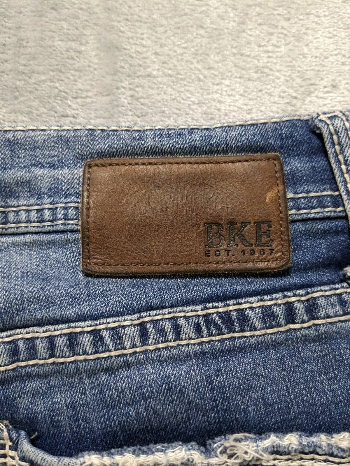 BKE Jake Straight Jeans 31x30 Blue Denim Distress Faded Whiskers Mid Wash READ