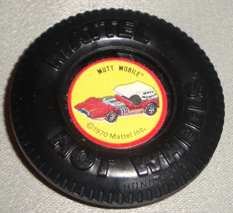 Rare & Vintage Mattel Hot Wheels Mutt Mobile Plastic Pin Button Badge (1970)