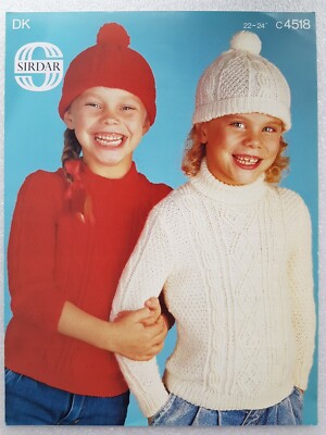 4518 Neu Sirdar Strickmuster Kinder Kabelpullover & Kappe DK 22''''-24'''' 