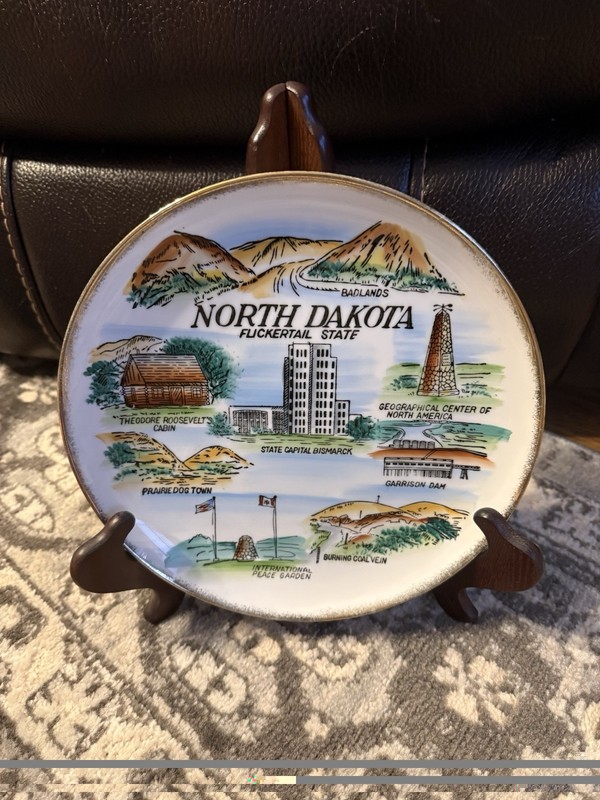 Vintage  North Dakota “Flickertail State” Commemorative Plate