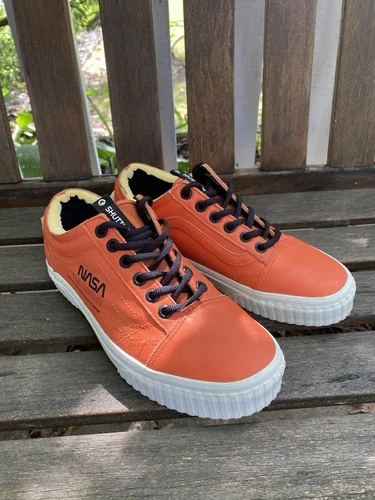Vans Old Skool NASA Space Voyager Firecracker  Orange Sneakers Size 7 Women RARE