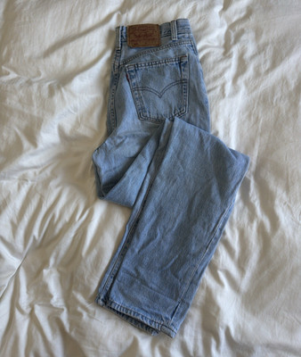 Levi s 501 501 Series Straight Fit Blue Light Wash Button Fly Denim L34