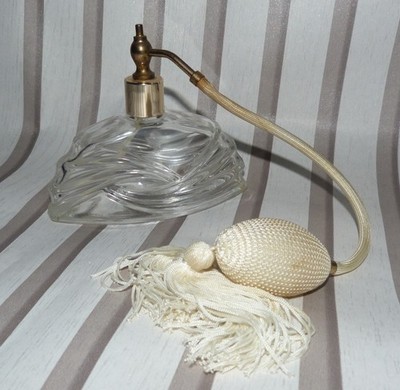 Vintage Parfümflakon aus geschliffenem Glas mit Zerstäuber 12 Zoll lang x 11 cm hoch (ca.)
