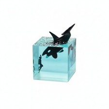 Resin Cube with Diver Marine-Themed Ocean Diorama Lighted for Bedroom, Divers