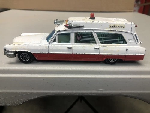 Vintage Dinky Toys Ambulance – Superior Rescuer on Cadillac Chassis, England