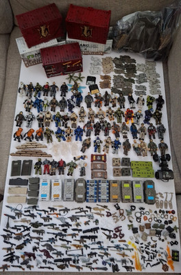 Mega Bloks Construx Halo/Call of Duty Mixed Figures Weapons Accessories Pcs Lot
