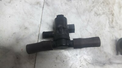 11 Kawasaki ZX 10 1000 ZX10 ZX1000 Ninja Air Breather Valve