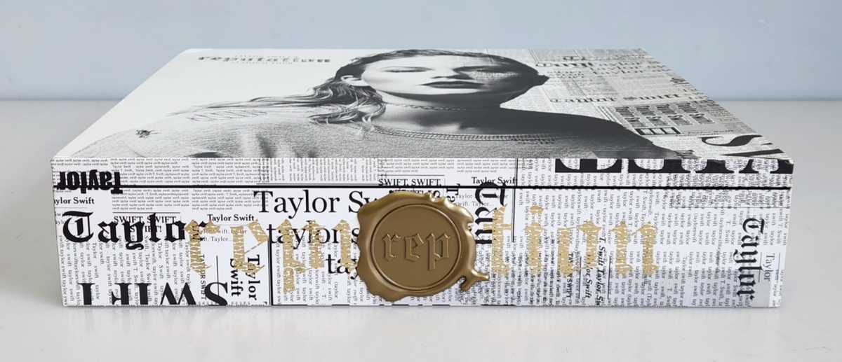 Taylor Swift Reputation Stadium Tour VIP Box, Book & Patch Only