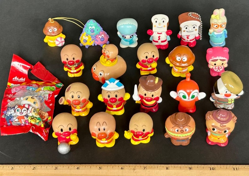 Vintage Anpanman & Friends Japan US Shipping Lot of 22 Finger Puppets & figures
