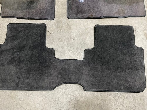 1997-2001 Honda CR-V CRV Factory Floor Mat Set (3) Piece Automatic OEM 98 99 00 - Picture 2 of 4