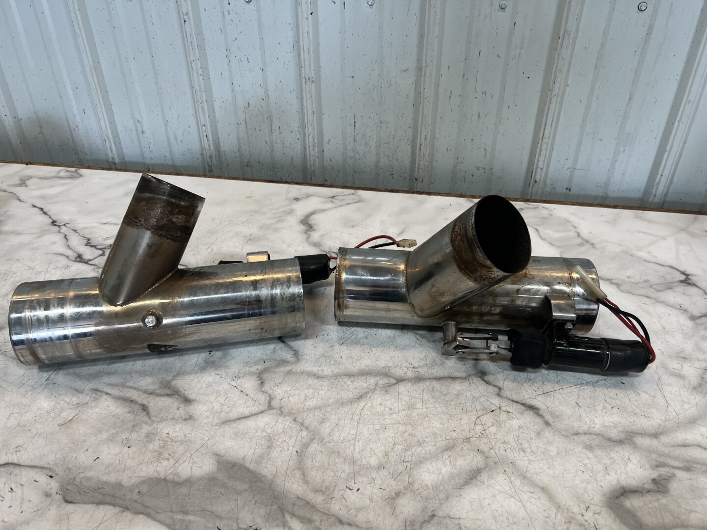 MerCruiser 7.4 L 454 Boat engine transom exit switchable exhaust pipes