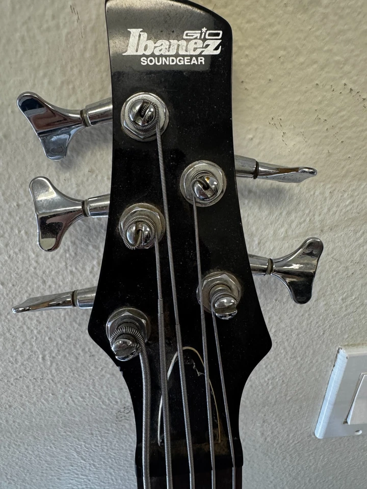 Bajo vintage Ibanez Soundgear GSR205 5 cuerdas negro Foto 2 de 4