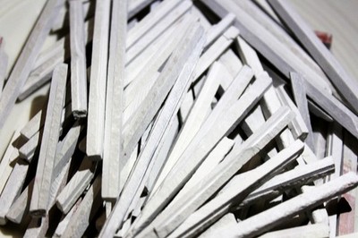Edible Thin Slate Chalk Pencils White Limestone Sticks for Pica