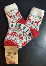 Northeast Outfitters Cozy Cabin Aloe Infused Socks Winter Theme Youth 10K-4
