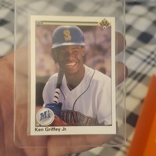 Upper Deck 1990 Base Set Ken Griffey Jr. #156 Seattle Mariners Baseball Card