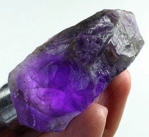 214Ct Natural Purple Amethyst Facet Rough Specimen YDA352