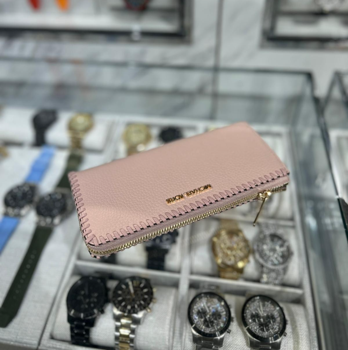 モカ Michael Kors Jet Set Travel Women Large Leather Quarter-Zip Wallet