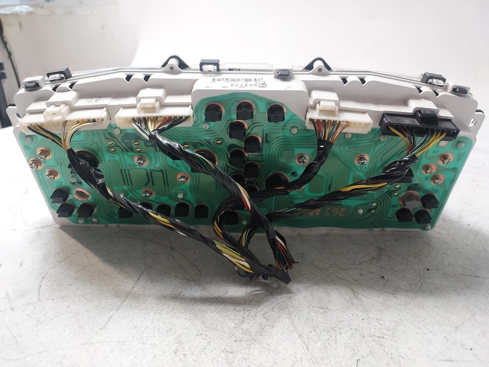 00 - 04 Mitsubishi Montero Sport Speedometer Instrument Cluster 169,242 Miles - Image 4 of 4