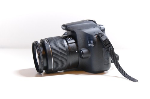 Fotocamera Reflex Canon EOS 1200D 18MPX + Obiettivo EF-S 18-55 III + Tracolla - Zdjęcie 4 z 17
