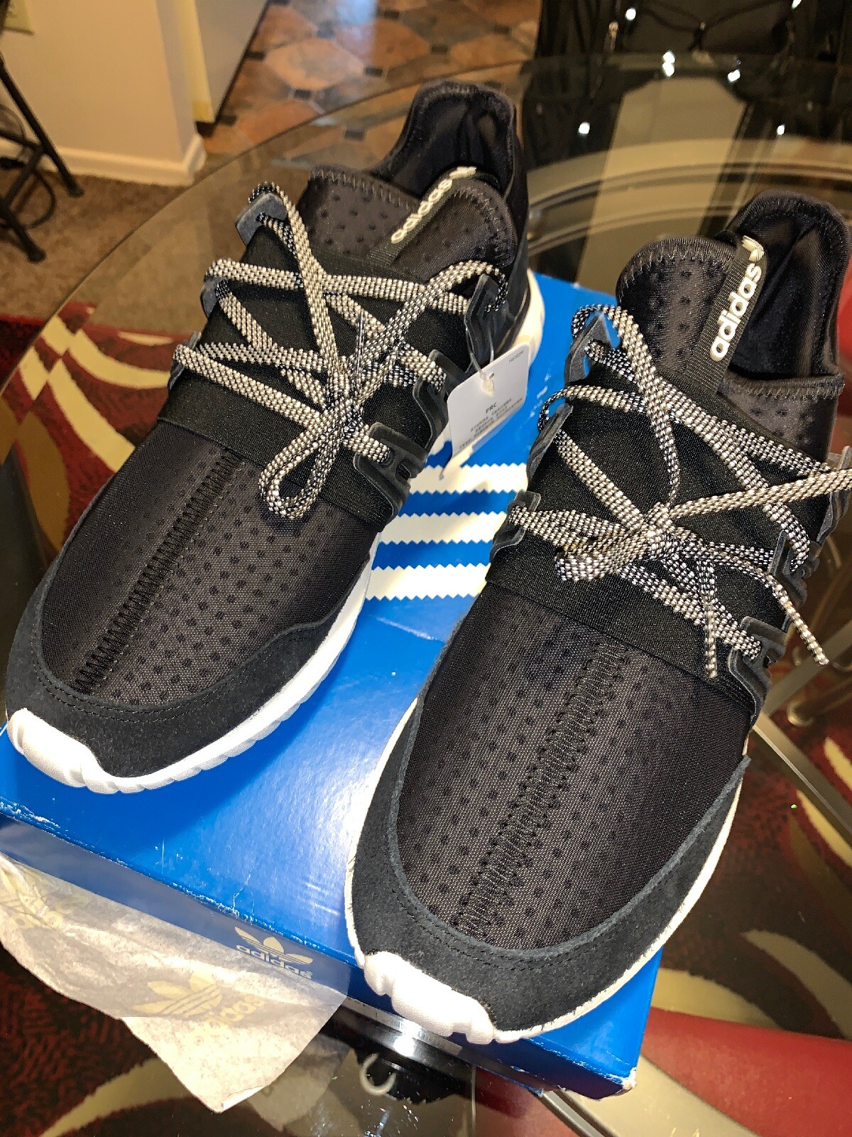 adidas tubular radial s80114