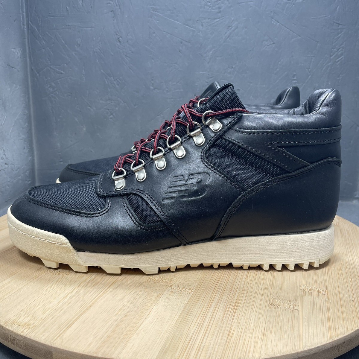 New Balance Men display picture 1