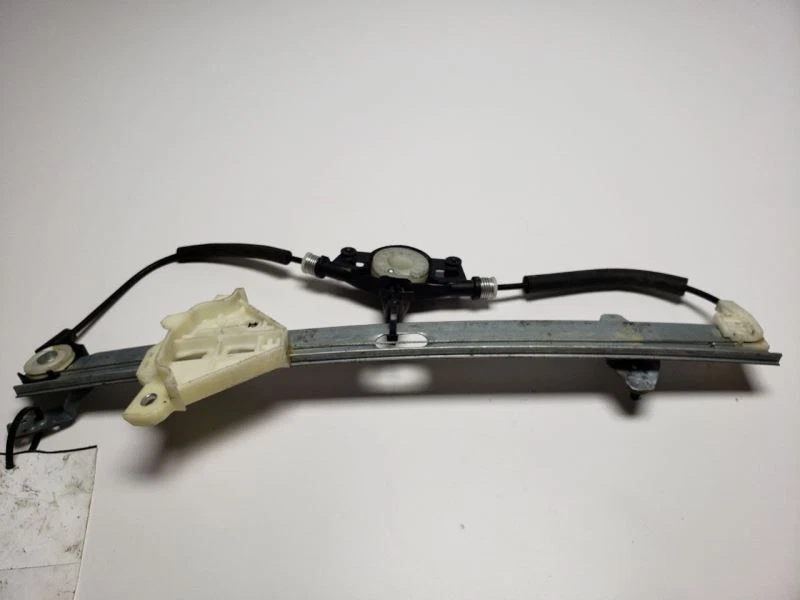 2014 Mazda 3 Passenger Front Window Regulator No Motor OEM BHN958590 Foto 3 de 4