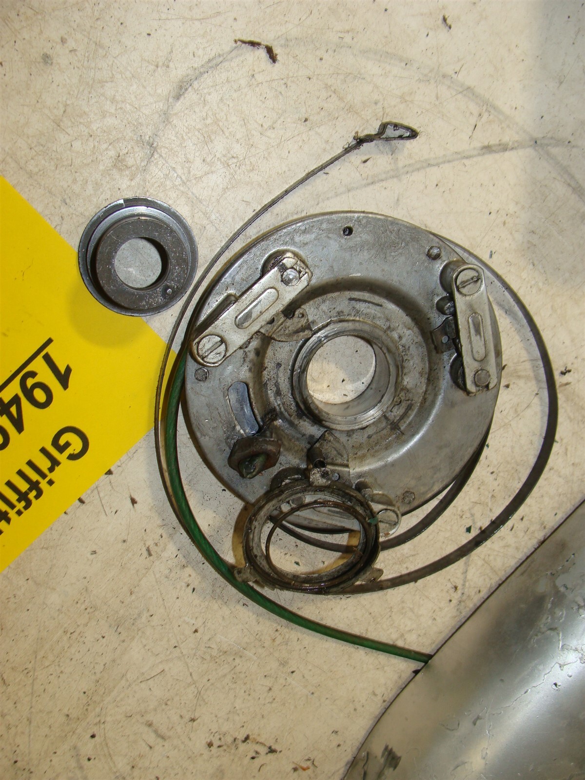 194950 HIAWATHA 5HP outboard motor recoil parts spring housing starter