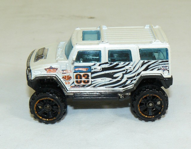Hot wheels hummer