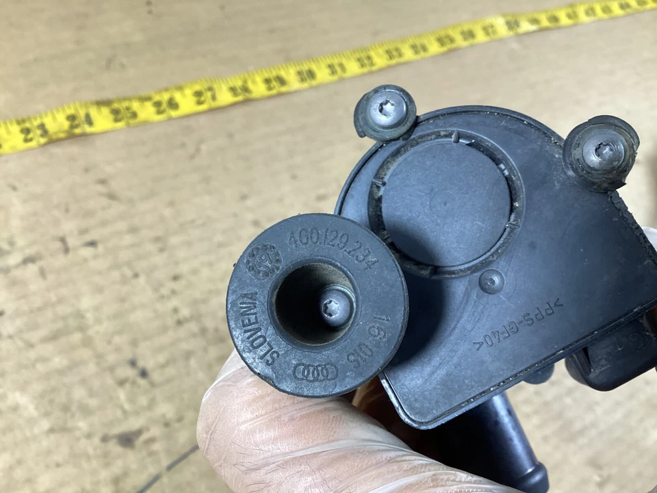 2018 - 2020 AUDI S4 ENGINE COOLANT AUXILIARY WATER PUMP 4G0129234 OEM . - Image 4 of 4