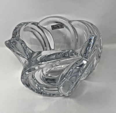 Mid-Century French Art Vannes Le Chatel Large Crystal Centerpiece 8''x 8'' x6''
