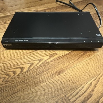 Sony DVP-SR200P DVD CD Player Black Progressive Scan Composite RCA