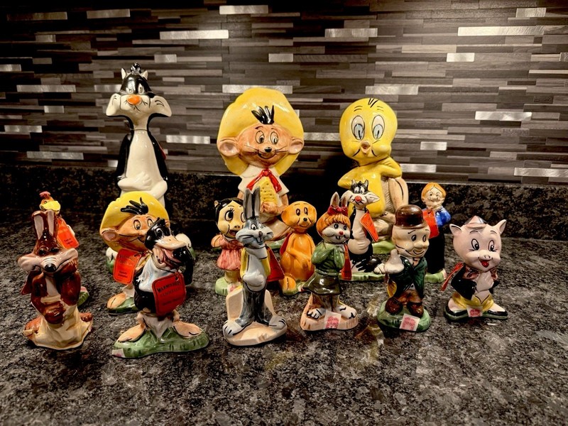 1978 Warner Bros. Complete CAROSELO ALPA-15 Piece Decanter Set-big series +