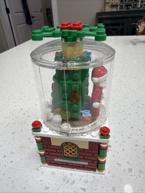 LEGO 40223 Santa Snow Globe Limited Edition Set Complete With Manual