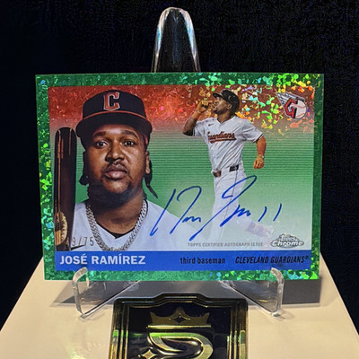 2025 Topps Chrome Platinum José Ramírez Auto, 49/75 Green Diamonds CPA-JRA 