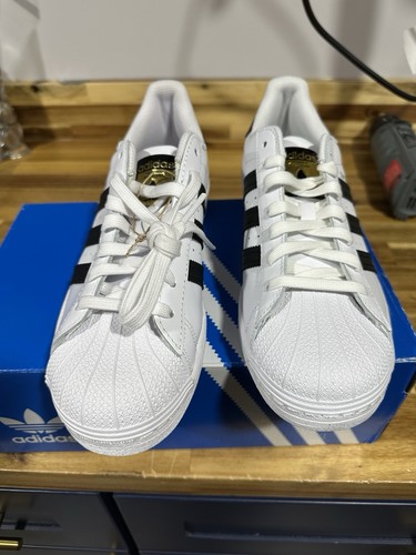 adidas Originals Superstar Shoes Size 8 Black & White - Picture 2 of 5