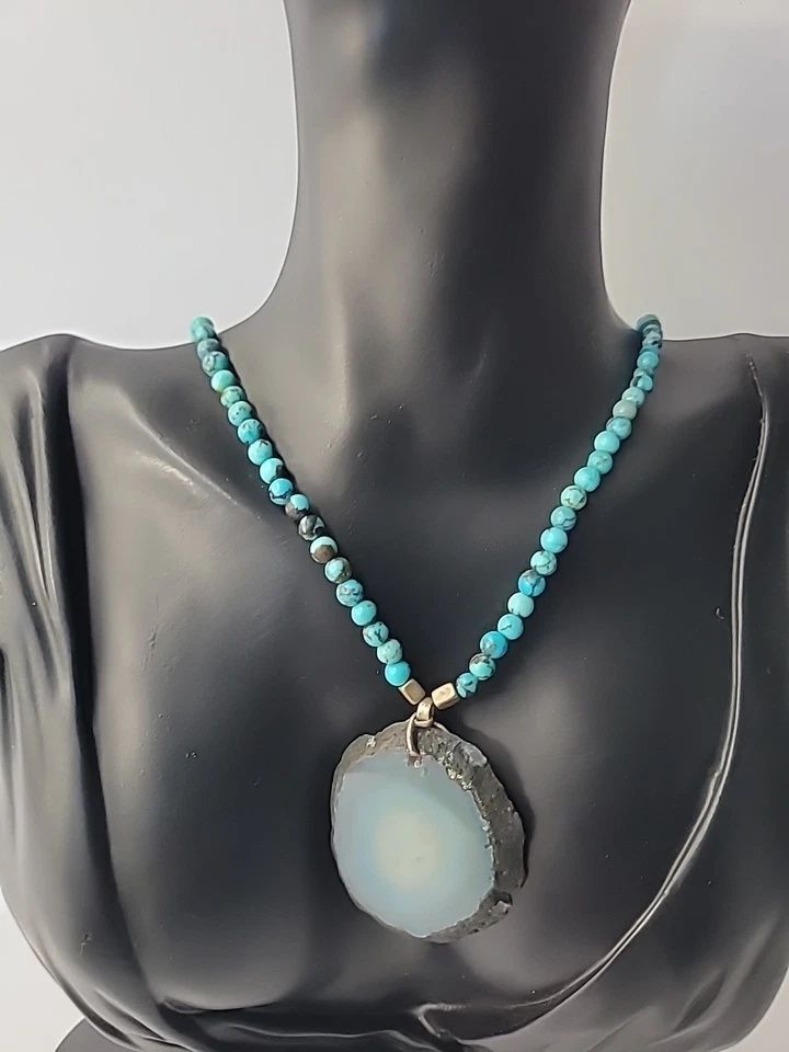 Vintage Sparkling Sage Blue Stone Beaded Necklace Blue Agate Slice Pendant - Image 4 of 4