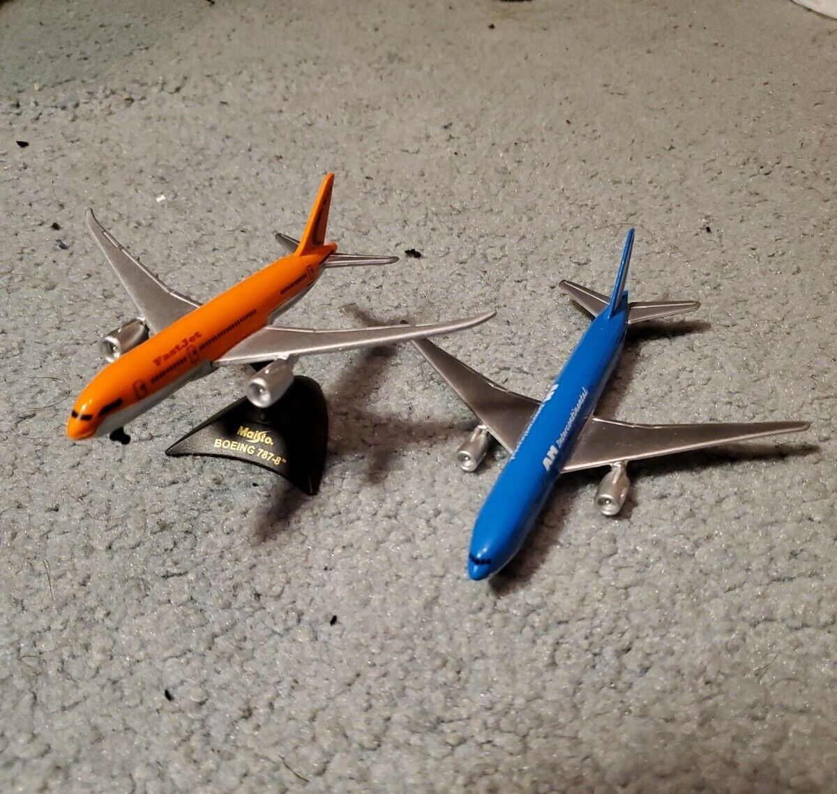 Tailwinds Boeing 787-8 and 777-200 with Stands | eBay Tailwinds Boeing 787-8 and 777-200 with Stands | eBay