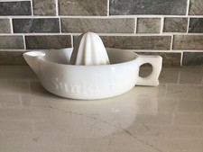 1950s Vintage White Milk Glass "SUNKIST" Hand Orange Juicer / Reamer Made in USA