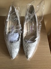 Rainbow Club Schuhe Größe 7, Alexis Ivory Satin