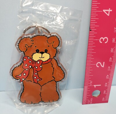 LM1 Lucy and Me Rigg Bear Standing Plastic Keychain Key Chain New in Package