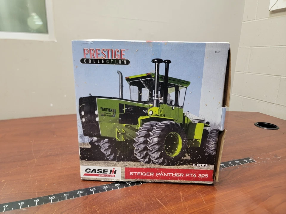 Двойной чехол для трактора ERTL Steiger Panther PTA 325 4x4 игрушка зеленая коробка сельское хозяйство - Изображение 4 из 4