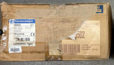 XBTGT6330 SCHNEIDER ELECTRIC TELEMECANIQUE (NEW but label on box is damaged)