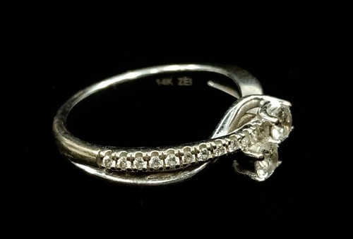 Kay Jewelers Ever Us Diamond Ring 1/2 ctw Round-cut 14K White Gold Ring 29297-1 - Picture 6 of 12
